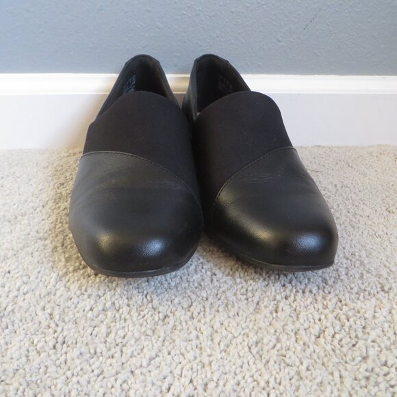 Clarks Womens Juliet Gem Shoes Size 7.5 Black Leather Slip-On Flats - Picture 3 of 11